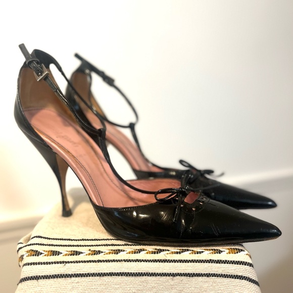 Patent leather Miu Miu kitten heeled T-strapped spectator pumps - Picture 4 of 11